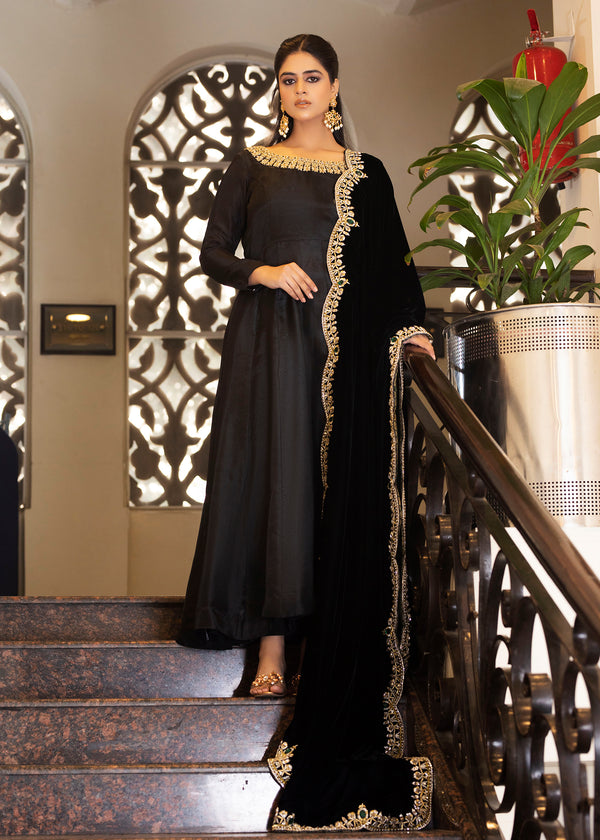 Khanum Velvet Edit | Roya